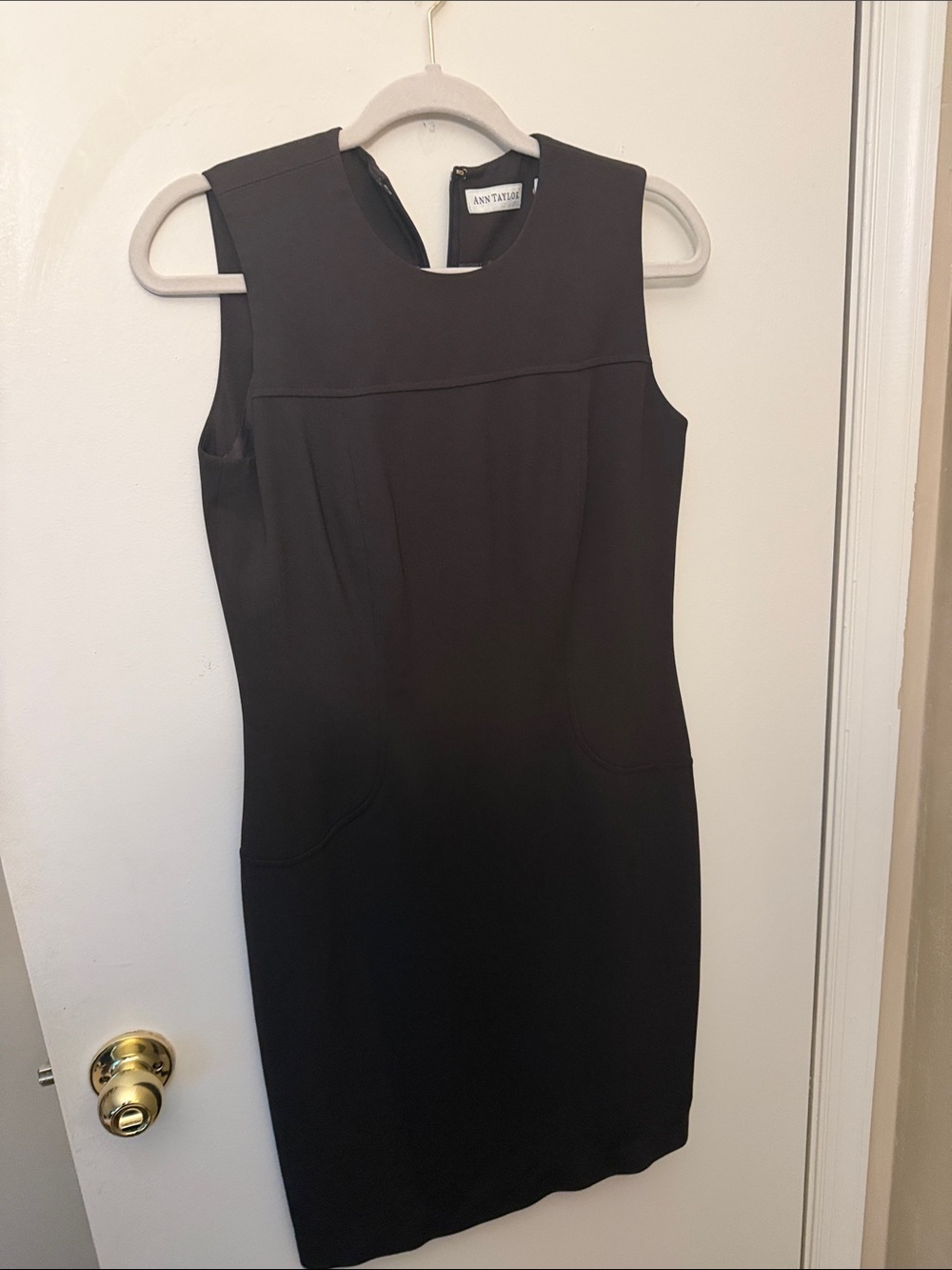Brown Ann Taylor sheath dress size 4